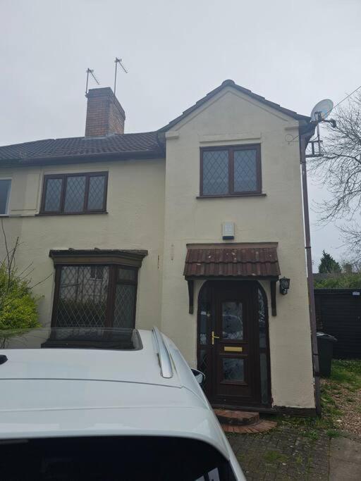 Quiet Family Home Tettenhall ภายนอก รูปภาพ